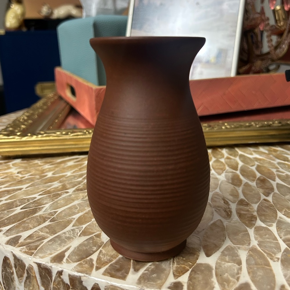 Vintage Brutalist Striated Hand Thrown Studio Art Pottery, Simon Peter Gerz, 5"